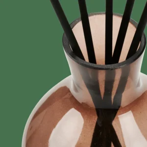 CASA ESCAPE Florero Marrón> Articulos Aromáticos | Floreros