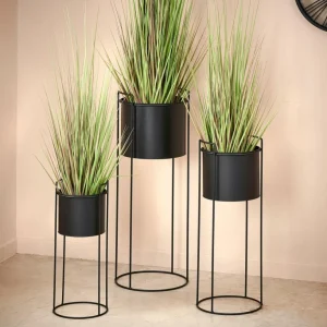 CASA PLUTO Macetero Negro> Soportes Para Plantas